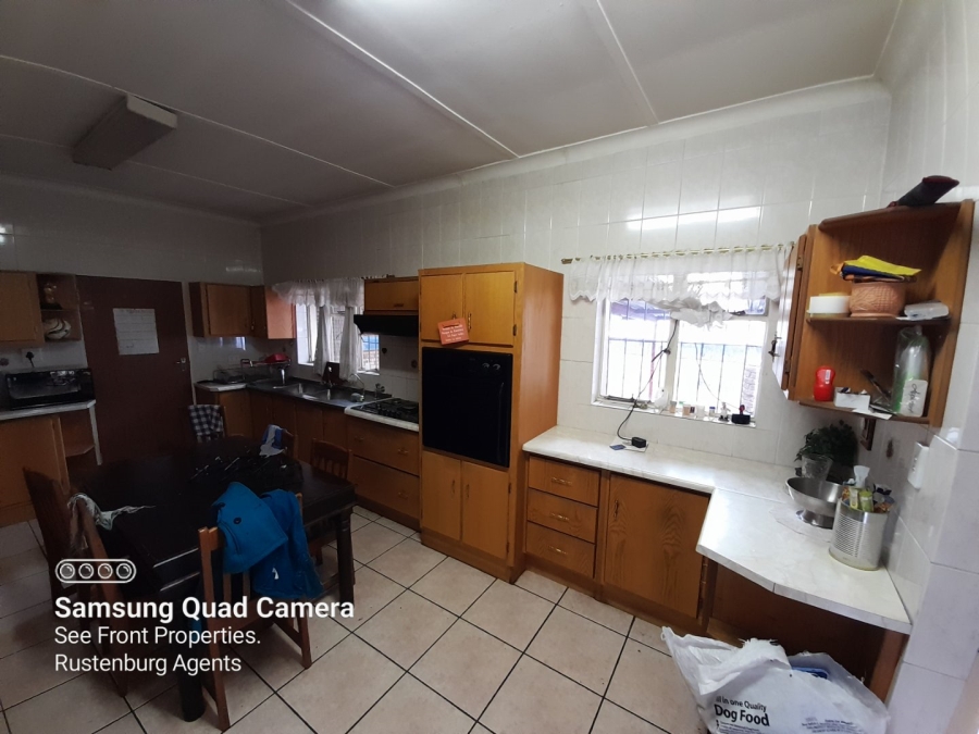 3 Bedroom Property for Sale in Lower Bo-dorp North West